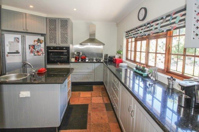 5 Bedroom Property for Sale in Heuwelkruin Western Cape